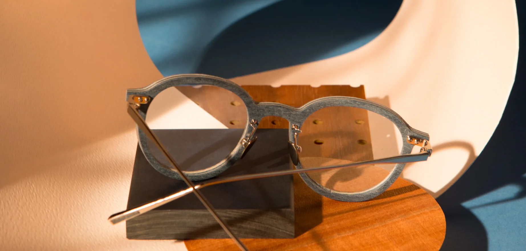 lunettes en bois shelter